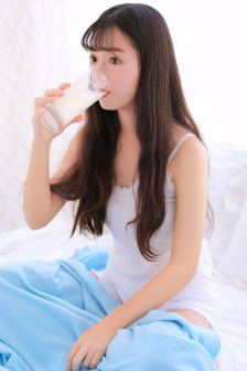 儿子今晚妈就是你的人了
